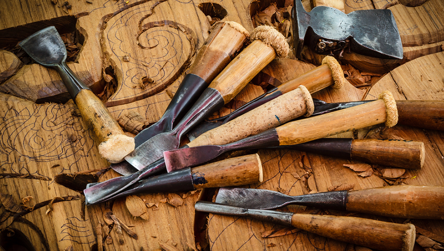 5 Basic Woodworking Tools For Beginners