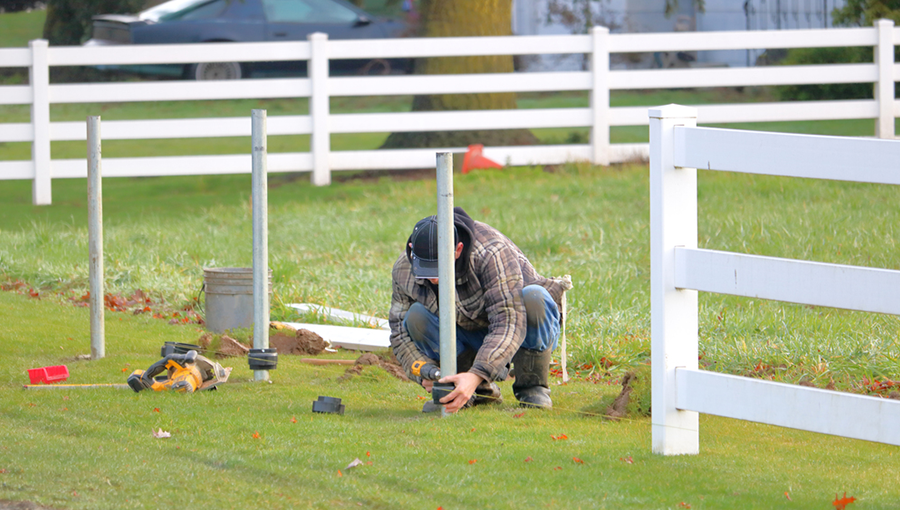 How To Build A Wood Fence With Metal Posts