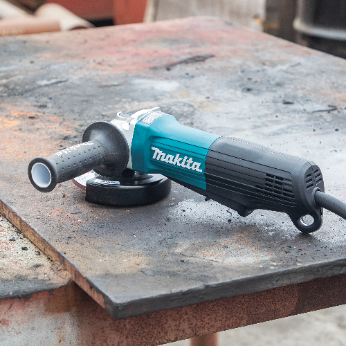 Makita GA5052 4-1/2 in /5 in Paddle Switch Angle grinder