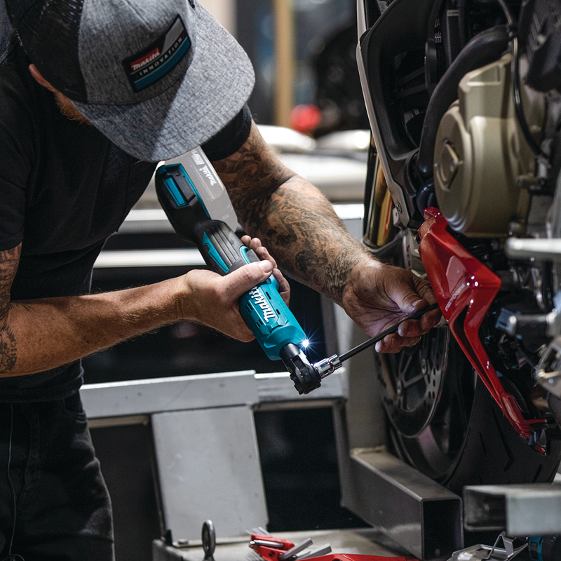 Makita XRW01Z 18V LXT Lithium Ion Cordless 3 8 1 4 Sq. Drive Ratchet