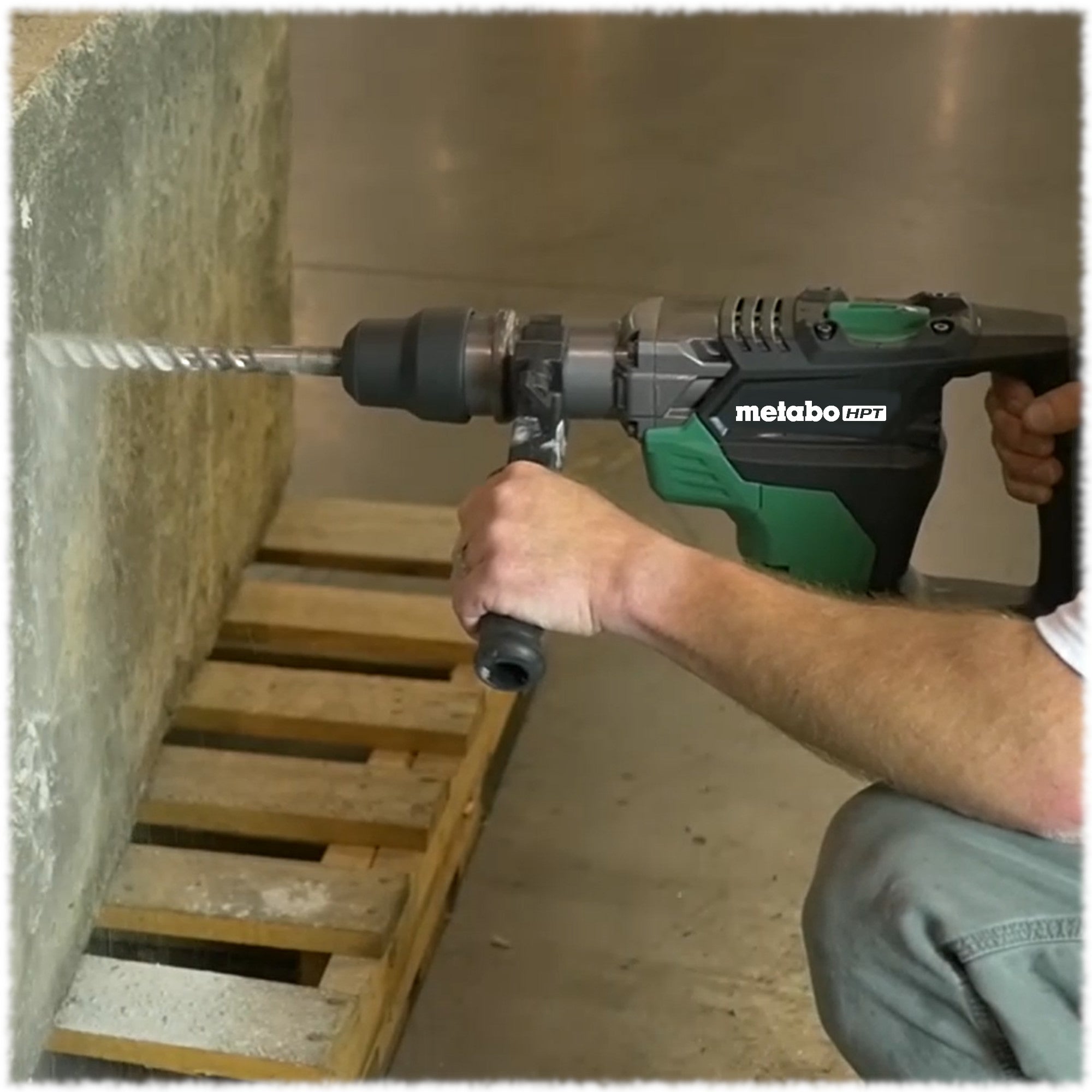 Hitachi sds 2024 max rotary hammer